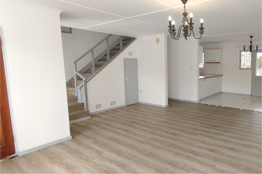 To Let 4 Bedroom Property for Rent in Heather Park Western Cape